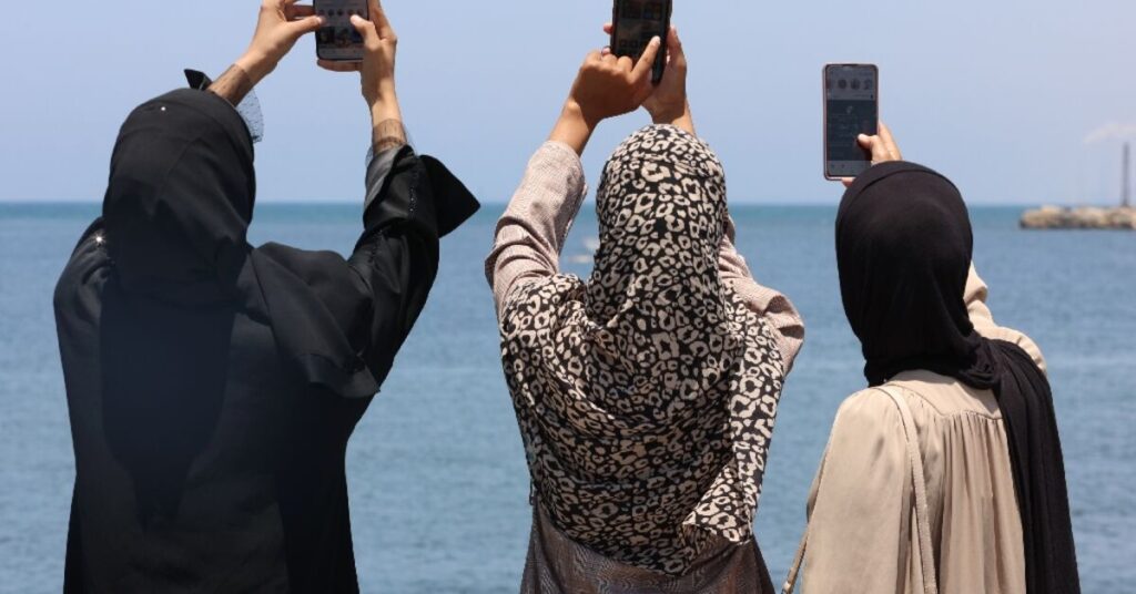 Internet restored in Gaza after 3 days: Palestinian telecom official