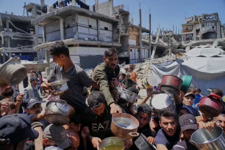 Hamas Approves 60-Day Ceasefire Proposal, Awaiting Israel’s Response