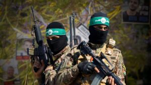 Hamas informs Egyptian, Qatari mediators it agrees to hostage-ceasefire deal