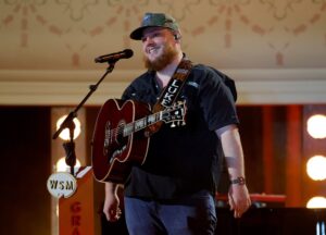 Luke Combs Was Once Forced to Choose Between Music & A College Frat: ‘I Made the Right Choice’