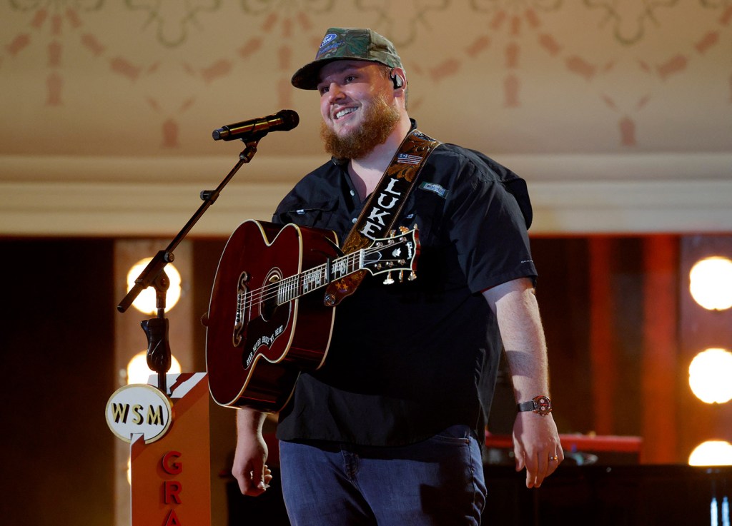 Luke Combs Was Once Forced to Choose Between Music & A College Frat: ‘I Made the Right Choice’