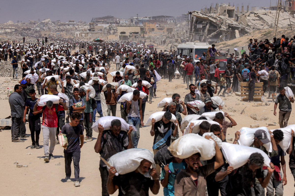 Situation in Gaza prompts this country to ban Israeli officials