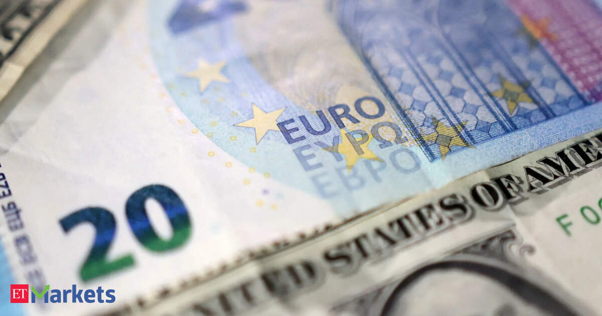 Euro under pressure as US-EU trade deal fails to impress