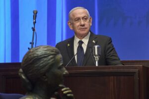 Israeli gunfire kills at least 25 in Gaza as Netanyahu says he will allow Palestinians to leave