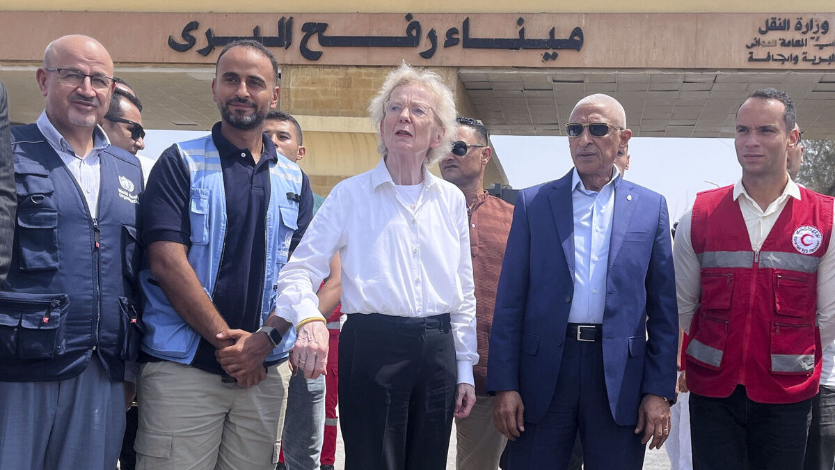 Watch: Mary Robinson speaks out against Israel’s aid embargo on visit to Gaza crossing point
