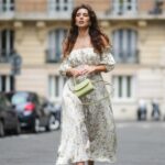 These 18 Loose Sundresses Beautifully Flatter Pear-Shaped Bodies Thanks to One Clever Detail