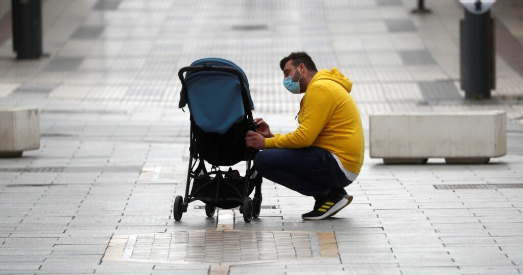Spain’s new parental leave gives fathers one of Europe’s most generous allowances, World News