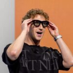 How Mark Zuckerberg Is Recruiting Top AI Talent