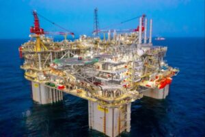 BP kicks off US Gulf extension project early, reinforcing oil & gas focus