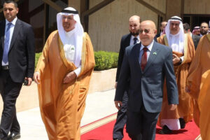 Saudi Arabia launches $5bn investment drive in Syria, unveils flagship tower project in Damascus