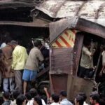 2006 Mumbai train blasts: Indian court overturns conviction of all 12 accused