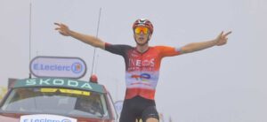 Tour de France: Arensman climbs to misty stage 14 win as Pogacar extends lead