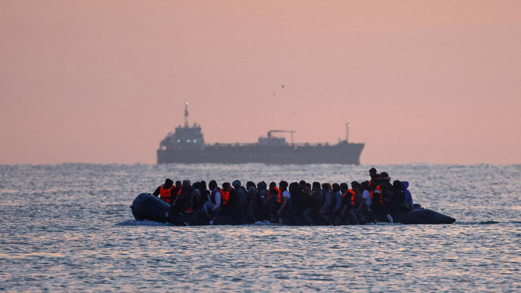 UK detains first migrants to be returned to France under ‘one-in, one-out’ deal
