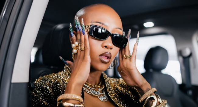 Moozlie Playfully Celebrates 3rd Consecutive Year Hosting GQ Best Dressed Awards