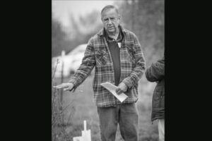 Rex Mann, American chestnut evangelist, died July 2, aged 81