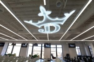 DraftKings jumps 7% on record earnings as Robins teases prediction market launch