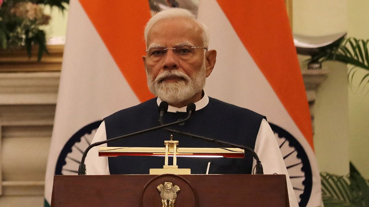 PM Modi speaks with Qatar emir, condemns Israeli attack on Doha