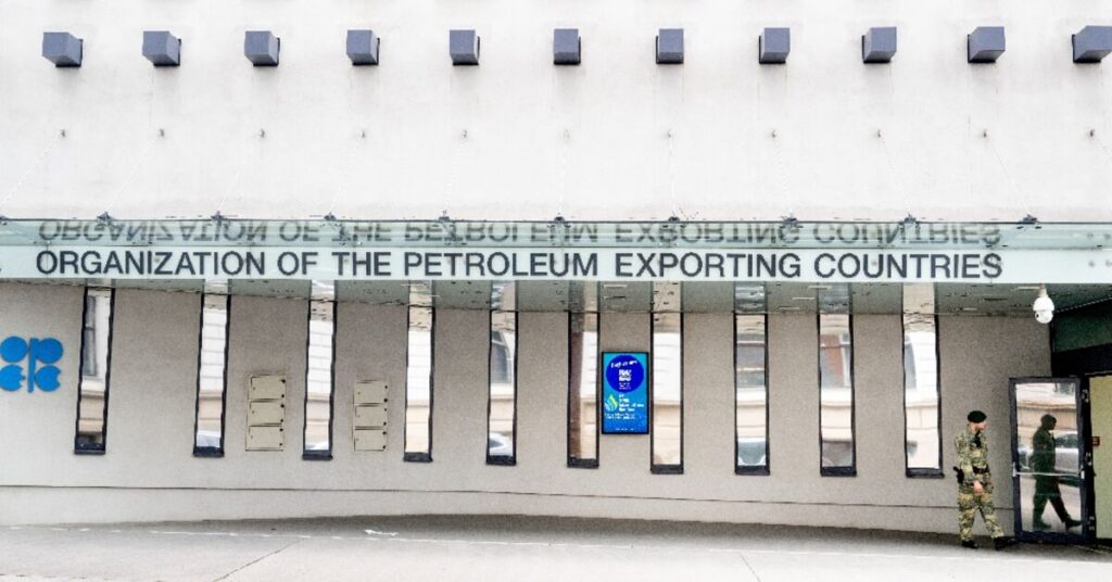 Key OPEC+ members boost oil production