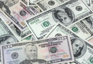 Dollar Climbs with Bond Yields