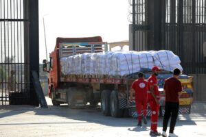 Aid Trucks from Egypt Begin Moving Towards Gaza Amid Mounting Starvation Crisis