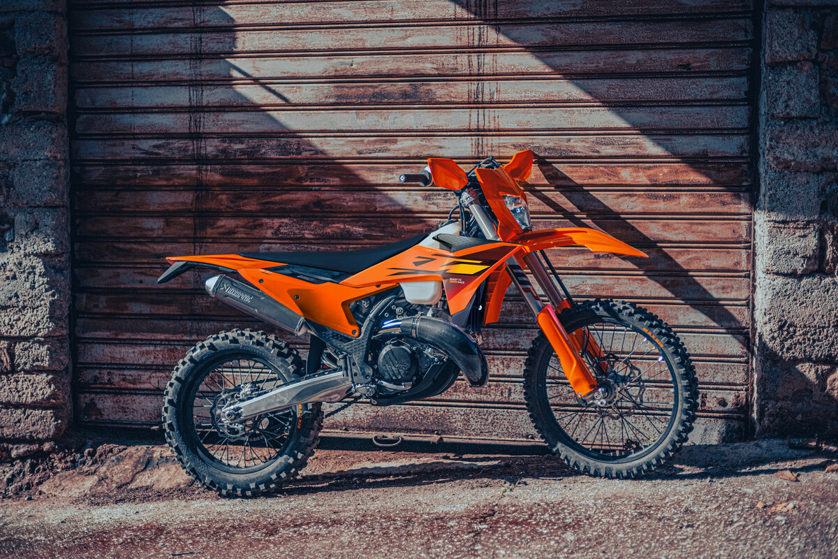 2026 KTM Enduro Models – 300 EXC Stands Alone in Europe!