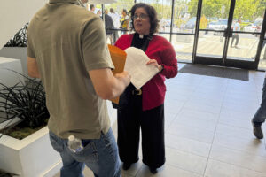 ‘There really is no escape’: Faith leaders help immigrants face court as ICE arrests rise