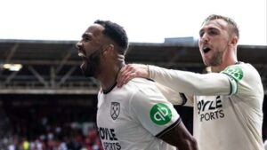 West Ham Beat Forest 3-0 For First EPL Win
