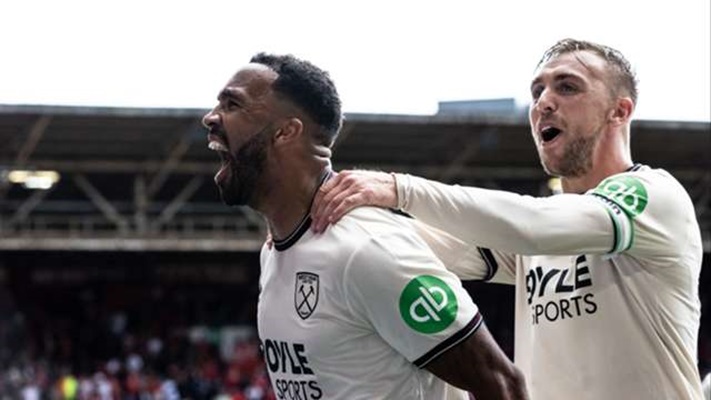 West Ham Beat Forest 3-0 For First EPL Win