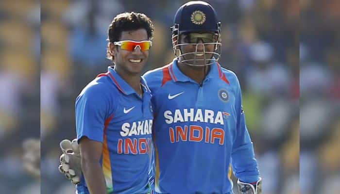 Did MS Dhoni Pick Up the Phone?: Manoj Tiwary’s Jibe After BCCI’s Mentorship Offer