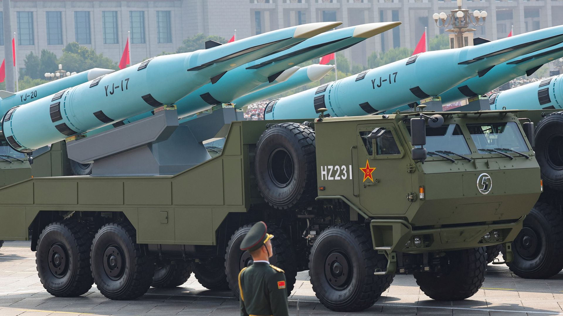 Xi shows off nuclear missiles