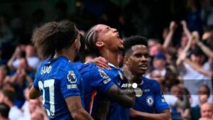 Chelsea beat Fulham 2-0 amid VAR controversy in Premier League clash