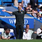 Chelsea hold talks to sign Barcelona midfielder