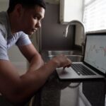 Crypto Traders Eye Jackson Hole as Ether, XRP, Solana Drop Sharply in Retreat