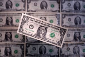 Dollar rebounds with focus on Fed policy as French politics cloud euro