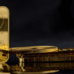 ‎Gold climbs, records 4% weekly gain