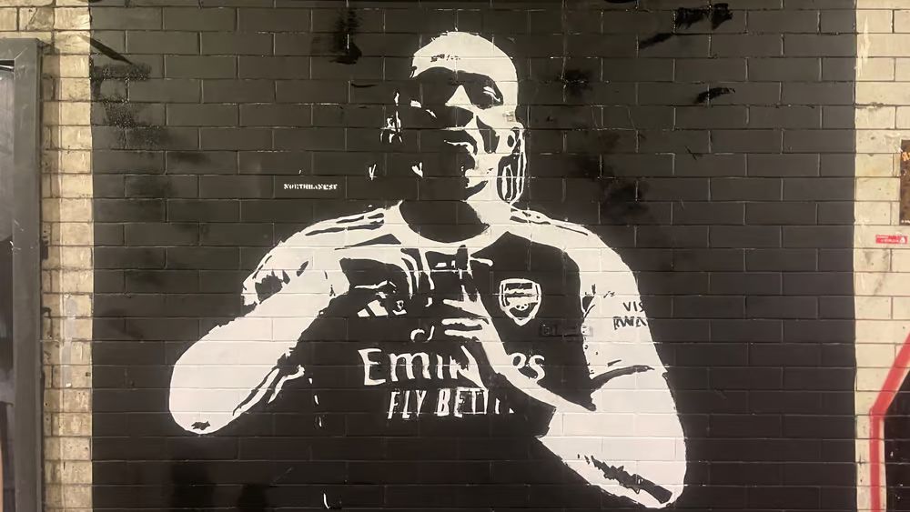 Arsenal ALREADY have an Eberechi Eze mural! Artist unveils stunning work after Gunners’ sensational hijacking of Spurs deal