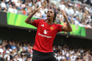 Man United supporters assess Leny Yoro following standout performance against Fulham