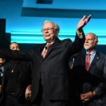 Warren Buffett turns 95. Here are his 5 best stock market bets — and his 5 worst