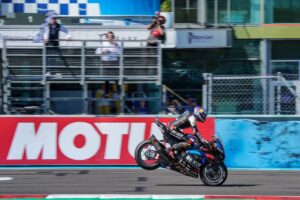 WorldSBK: Dominant Razgatlioglu claims the spoils in France