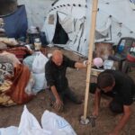 Israeli bombardment pushes more Palestinians out of homes in Gaza City