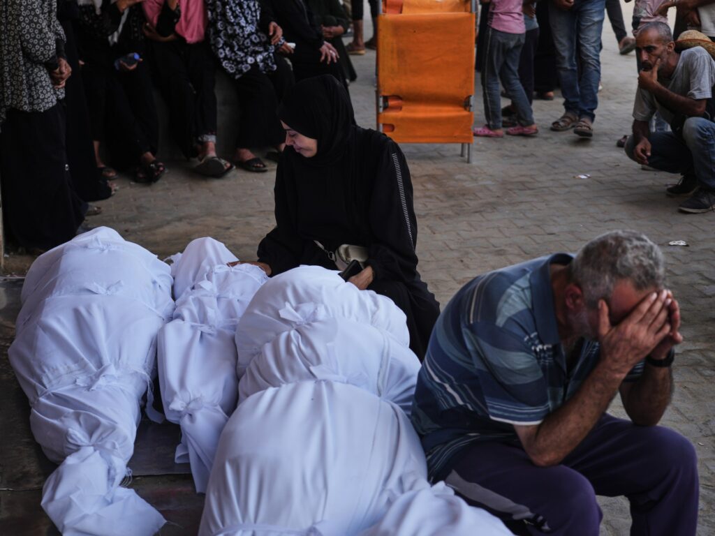 Israel kills 85 people in Gaza despite calls for truce from world leaders