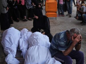 Israel kills 85 people in Gaza despite calls for truce from world leaders