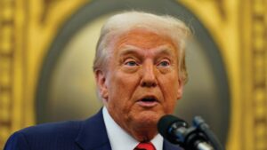 Trump says fewer than 20 hostages still alive, Gaza City op. may save them