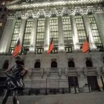 Stocks Settle Lower as Megacap Technology Stocks Slide