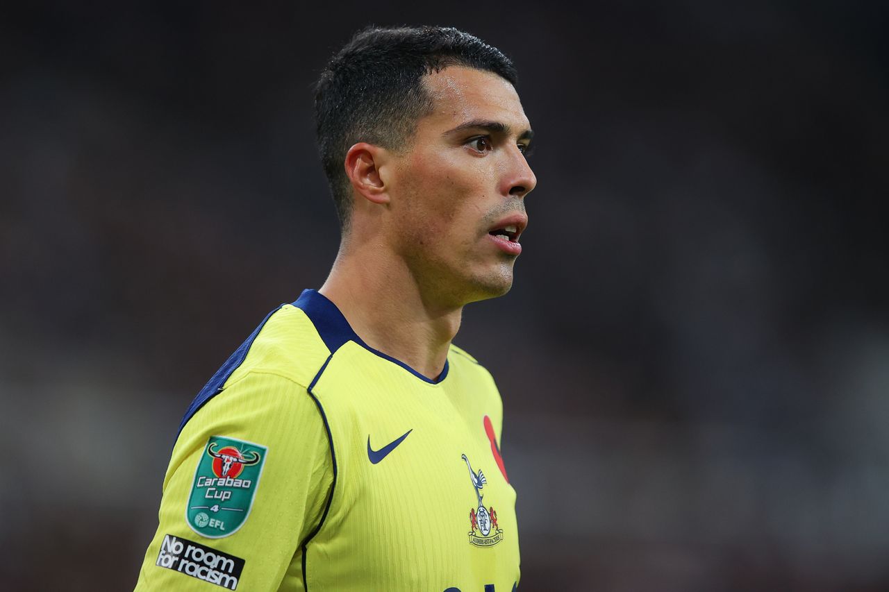 How to watch Spurs vs Chelsea: Live streams, TV info as pressure on Enzo Maresca increases