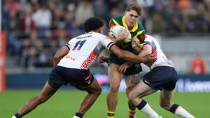 Kangaroos wrap up Ashes series as three players sin-binned in spiteful Test