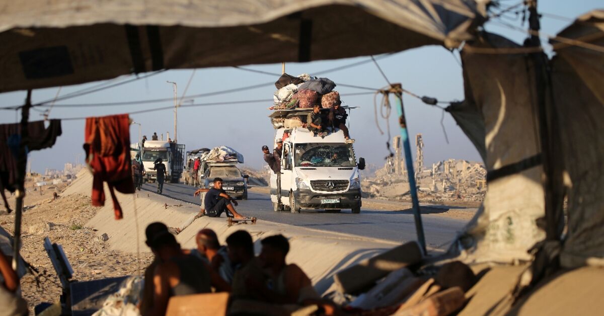 Fifty reported dead in Gaza as Israel steps up attacks on main city