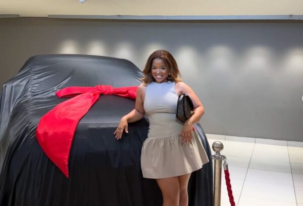 Lungile Thabethe buys new Range Rover Evoque (Video)