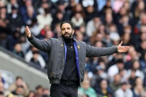 Serie A Giants reignite interest in Man United midfielder