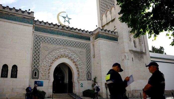 Pig heads discovered outside several Paris mosques